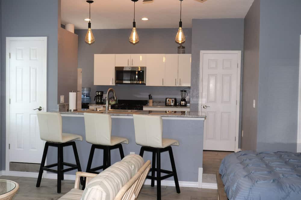 Photo of Kitchen in Edgewater