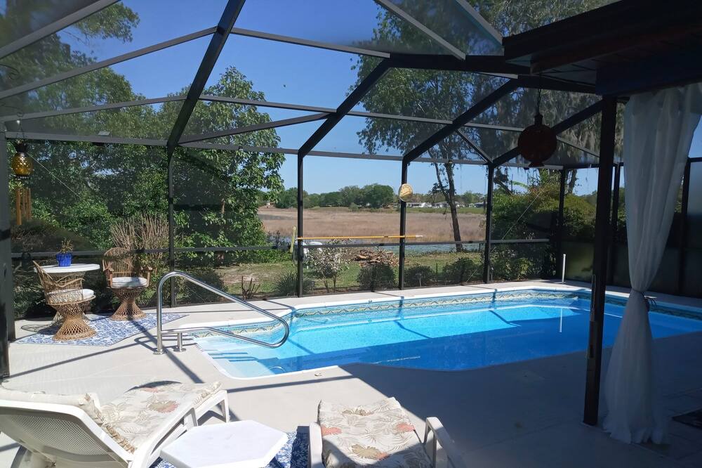 Photo of Outdoor in Spring Hill