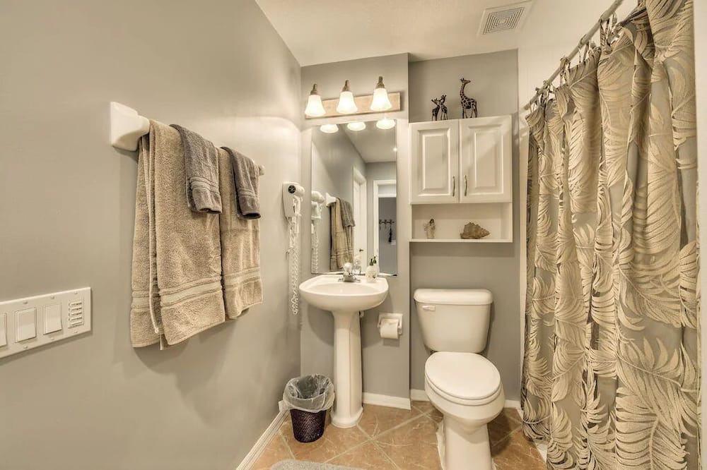 Photo of Bathroom in South Island