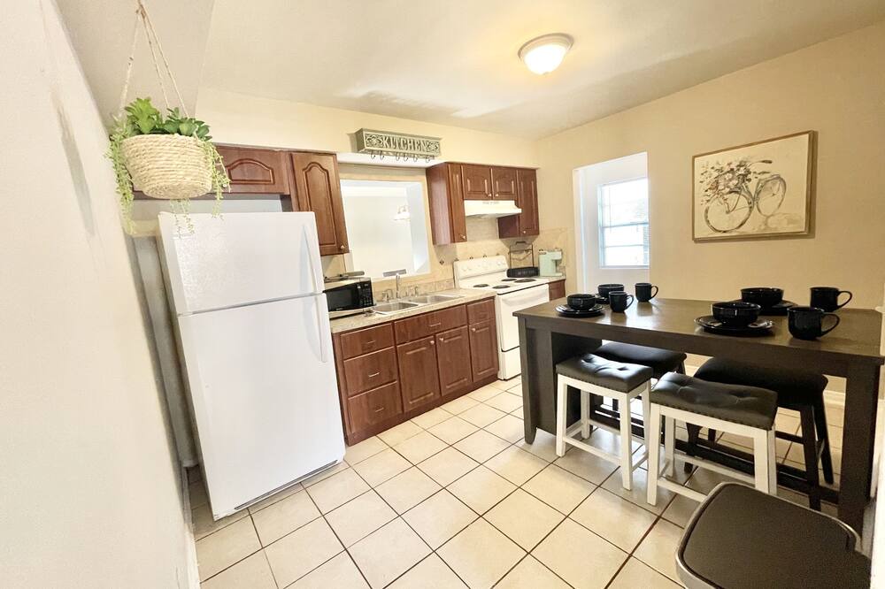 Photo of Kitchen in Oakford Park