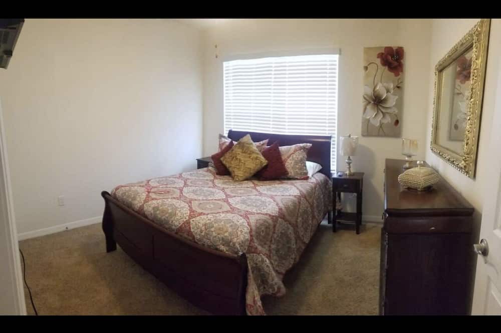 Photo of Bedroom in Mariner