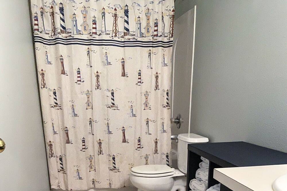 Photo of Bathroom in West Stonebridge