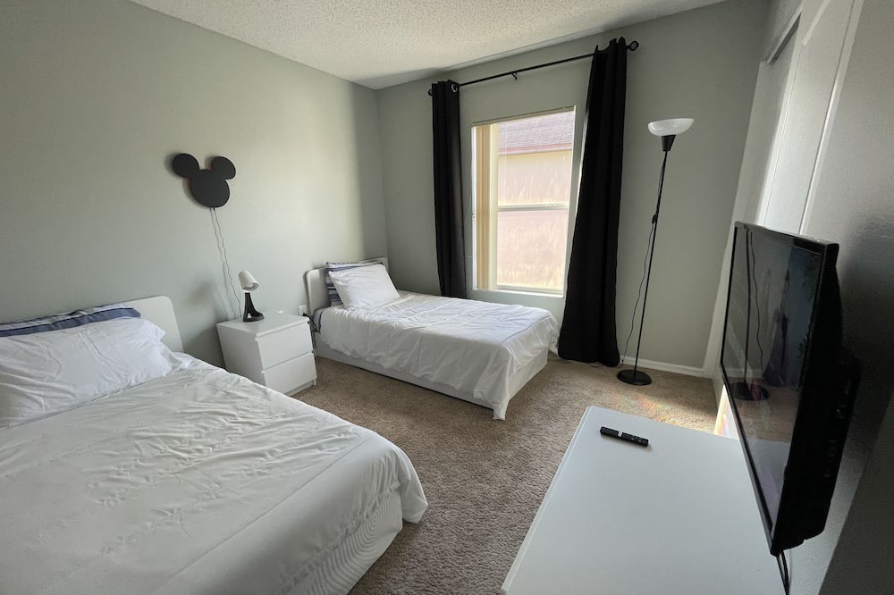 Photo of Bedroom in West Stonebridge