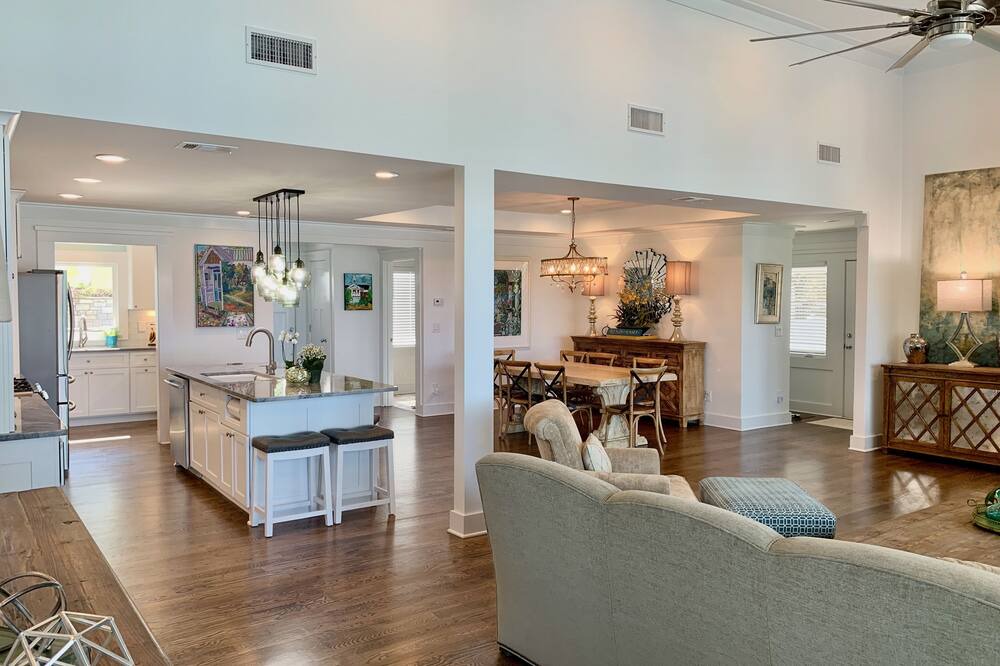 Photo of Livingroom in Flowery Branch