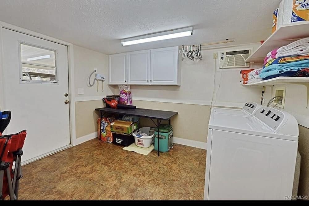 Photo of Bedroom in Yankeetown