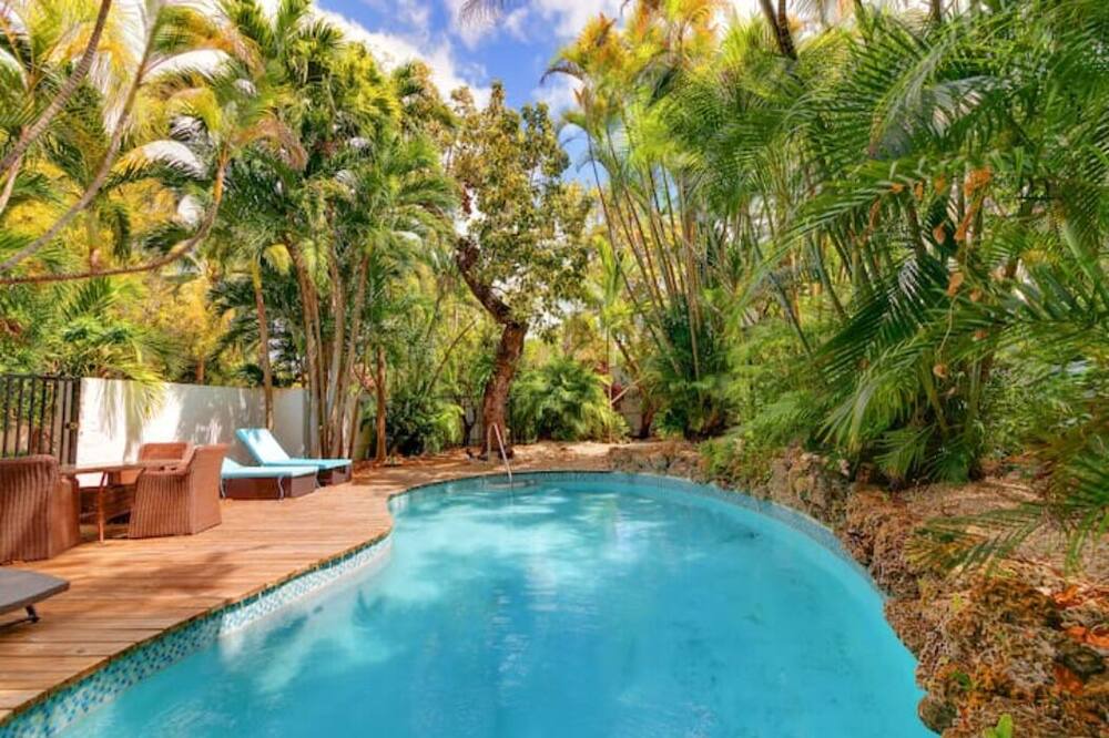 Photo of Outdoor in Northeast Coconut Grove