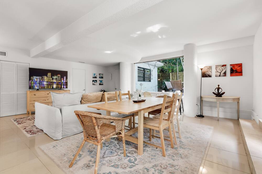 Photo of Kitchen in Northeast Coconut Grove