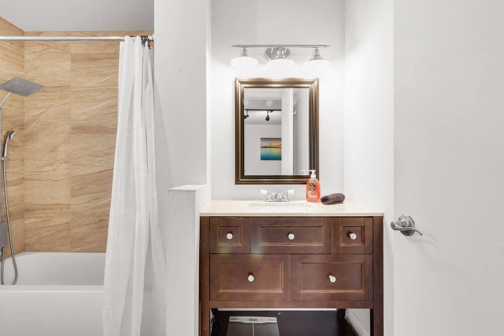 Photo of Bathroom in Northeast Coconut Grove