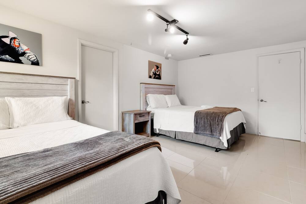 Photo of Bedroom in Northeast Coconut Grove