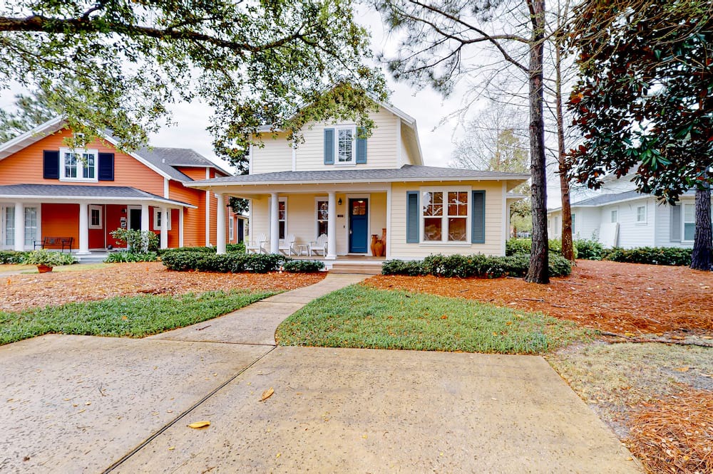Photo of Others in Laurel Grove