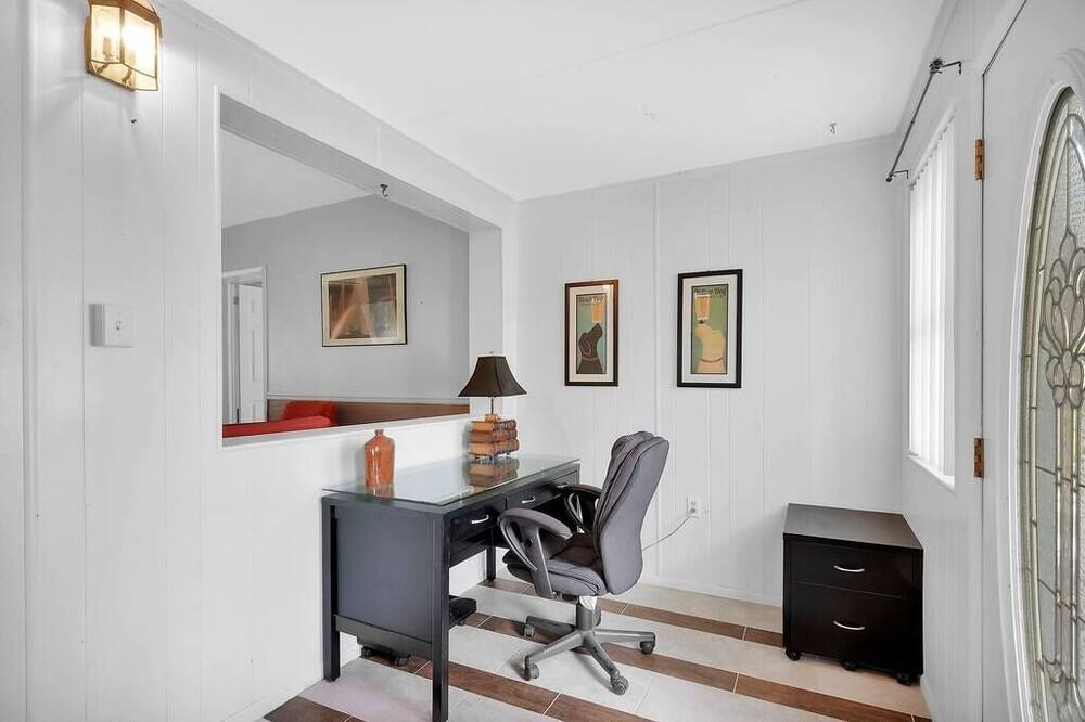 Photo of Bedroom in Lakeshore South
