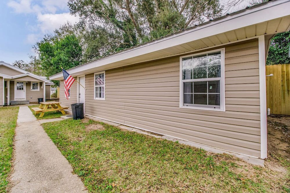 Photo of Outdoor in West Pensacola