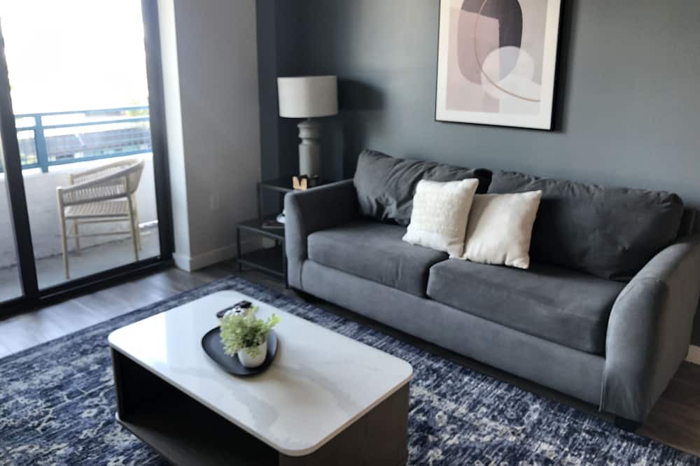 Photo of Livingroom in Flagler Village