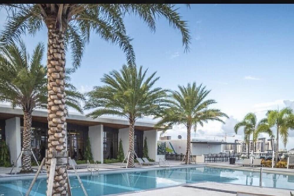 Photo of Outdoor in Flagler Village