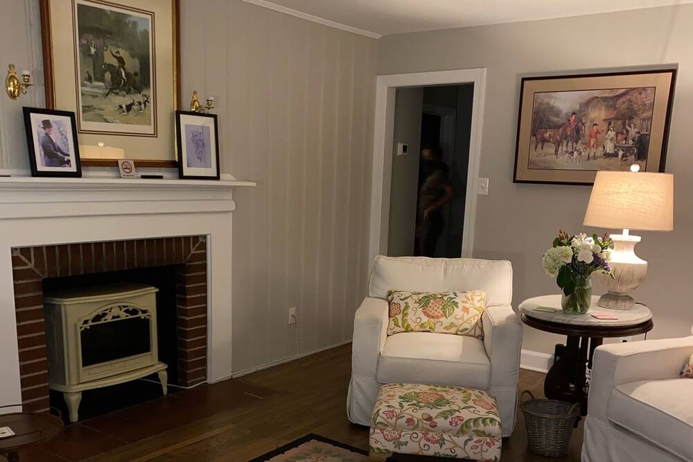 Photo of Livingroom in Aiken