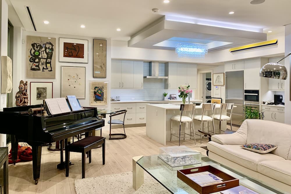 Photo of Livingroom in Coquina Sands