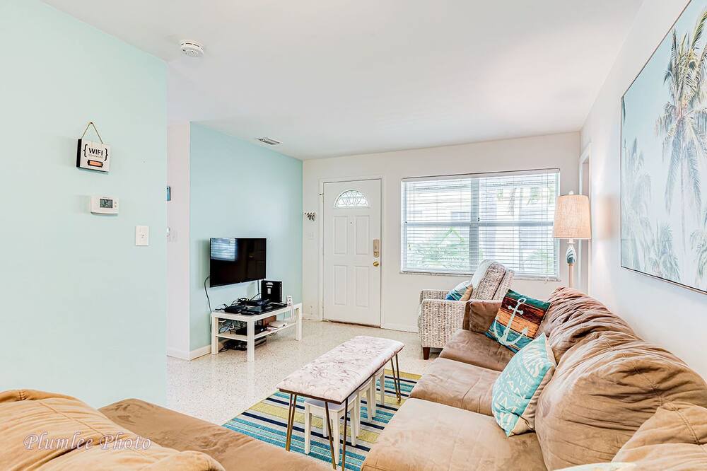 Photo of Bedroom in Independence Square