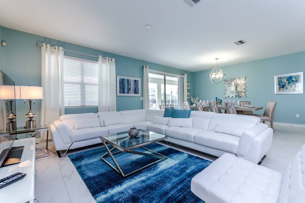 Photo of Livingroom in Davenport