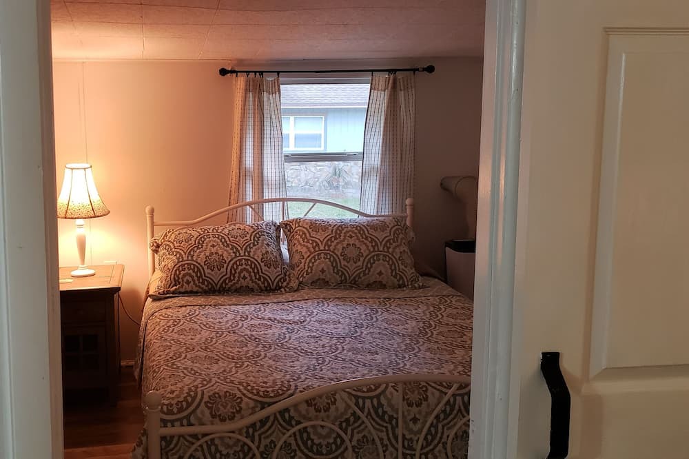 Photo of Bedroom in Homosassa