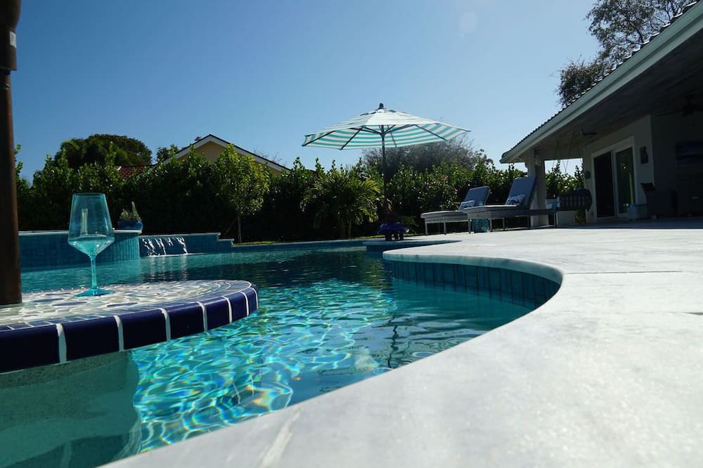 Photo of Outdoor in Wellington