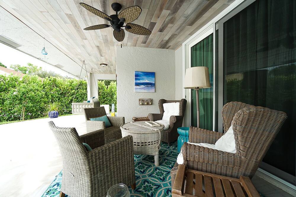 Photo of Patio Balcony in Wellington