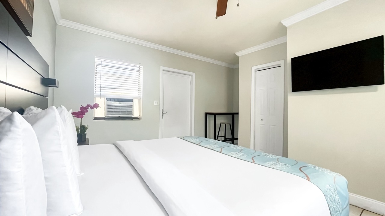 Photo of Bedroom in Hollywood