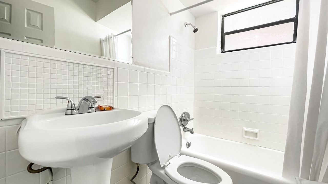 Photo of Bathroom in Hollywood