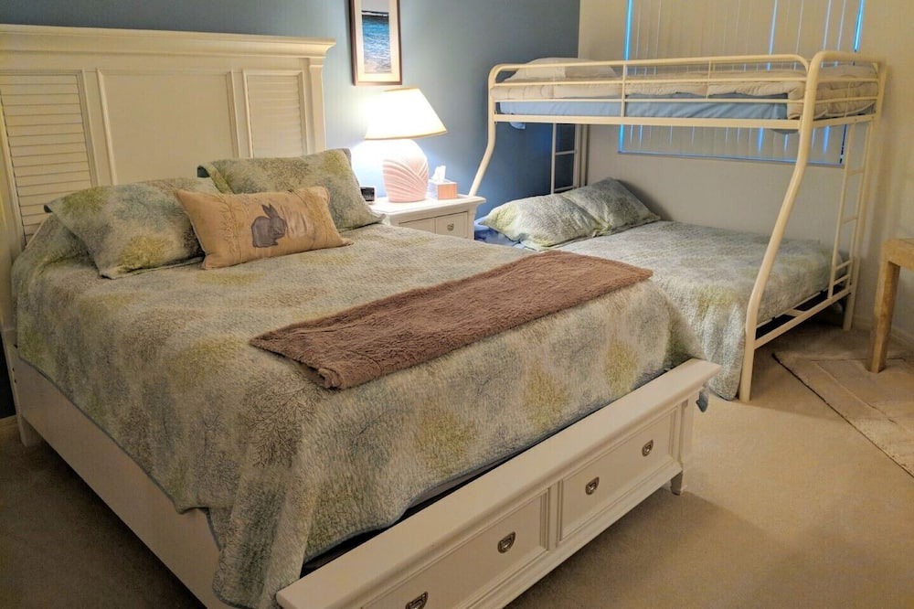 Photo of Bedroom in New Smyrna Beach