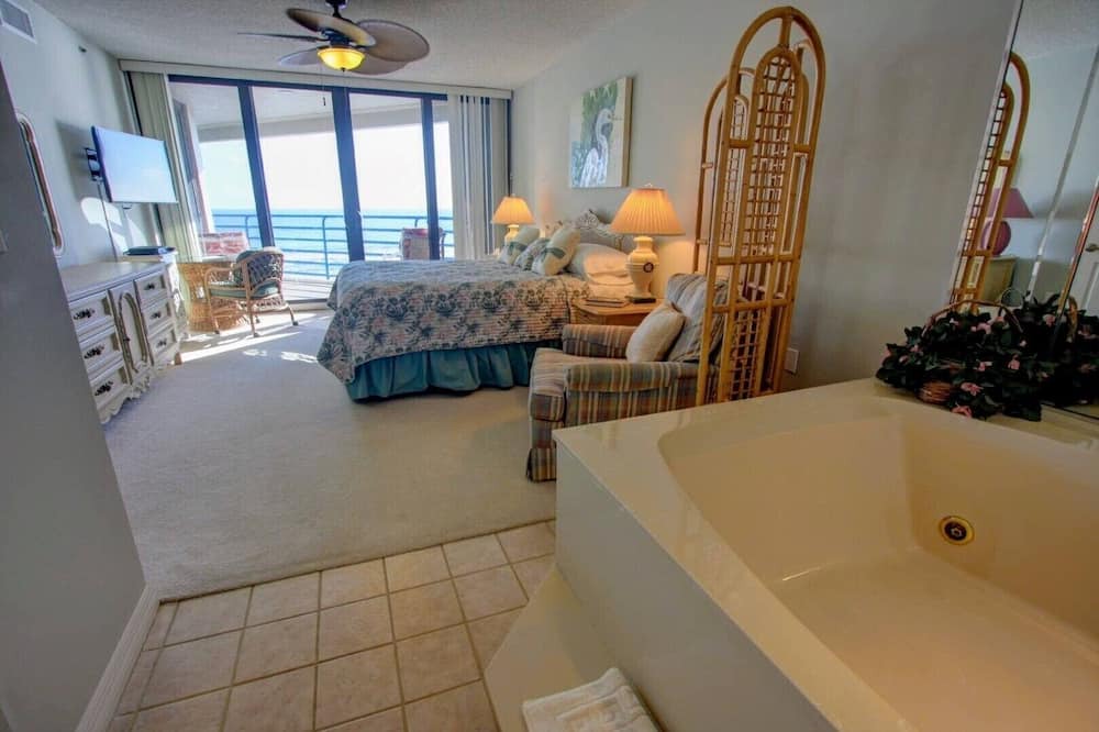 Photo of Bedroom in New Smyrna Beach