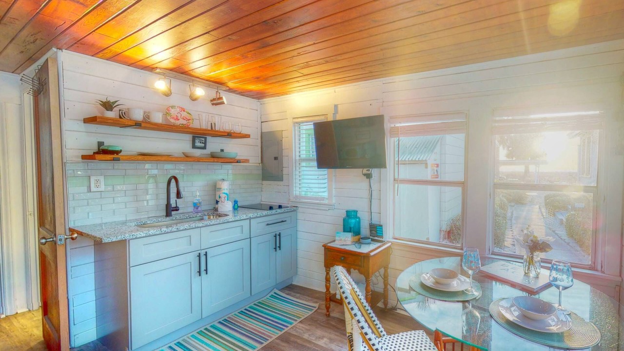 Photo of Kitchen in Treasure Island