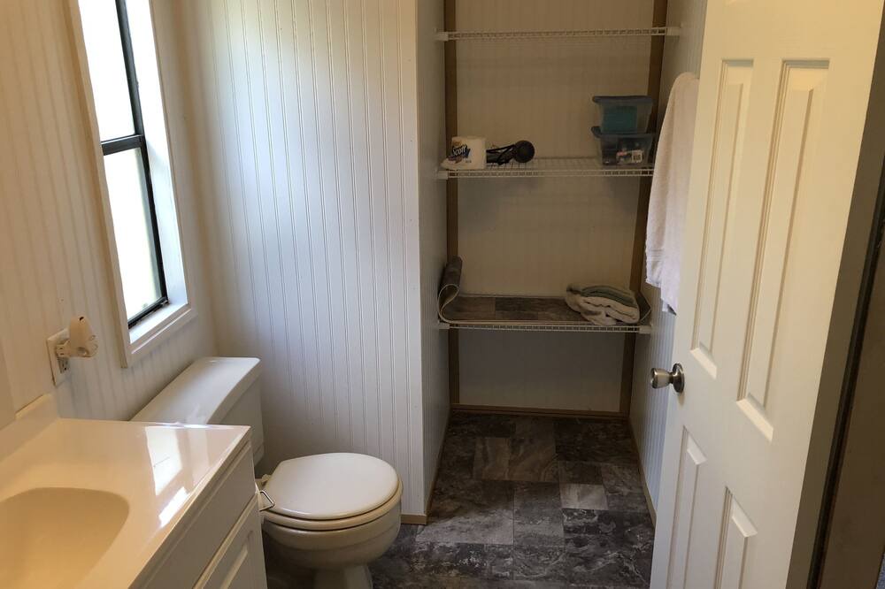Photo of Bathroom in Plantation Island