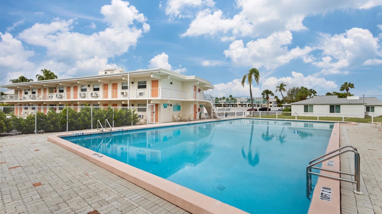 Photo of Outdoor in Golden Beach