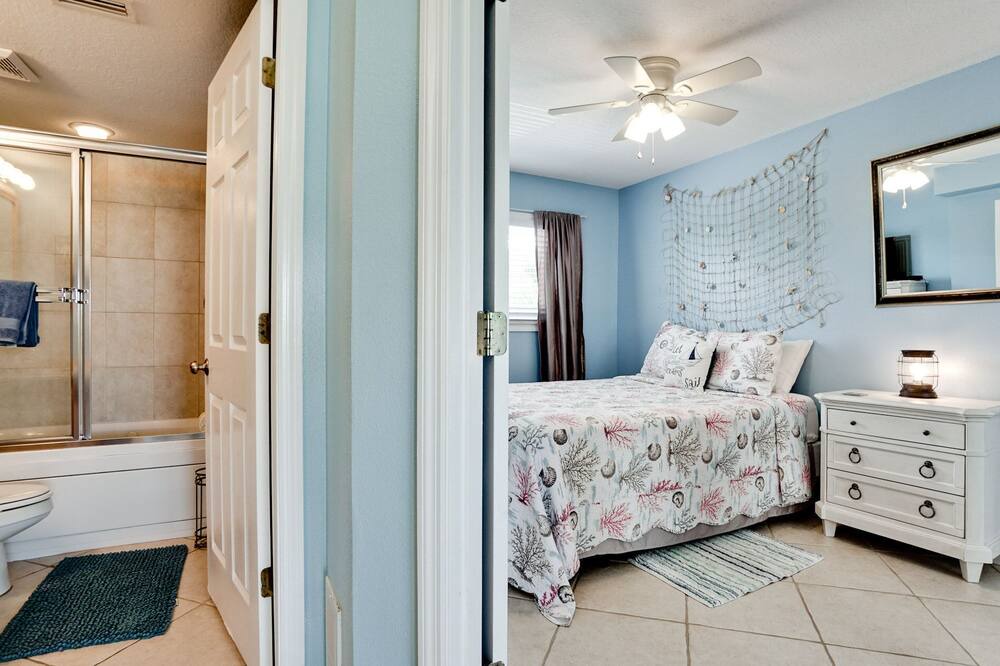 Photo of Bedroom in Bradenton Beach