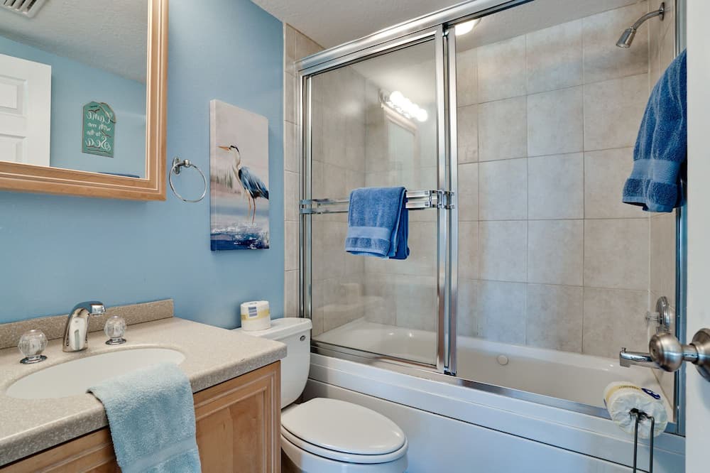 Photo of Bathroom in Bradenton Beach