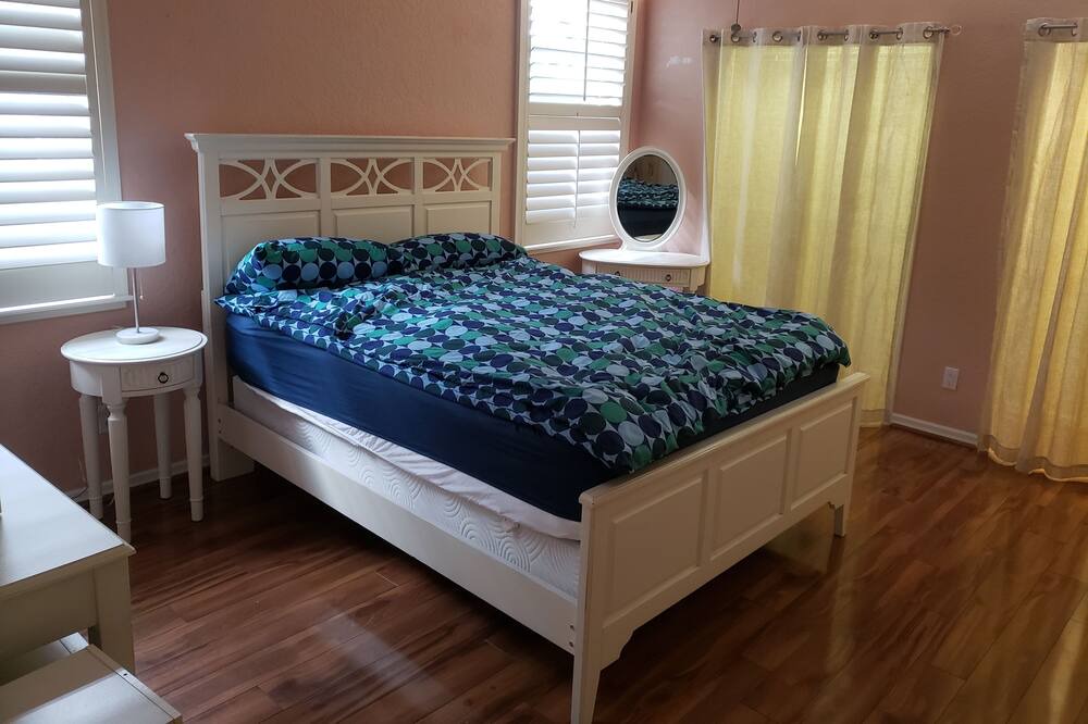Photo of Bedroom in Gulf Cove