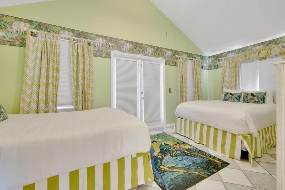 Photo of Bedroom in Marathon