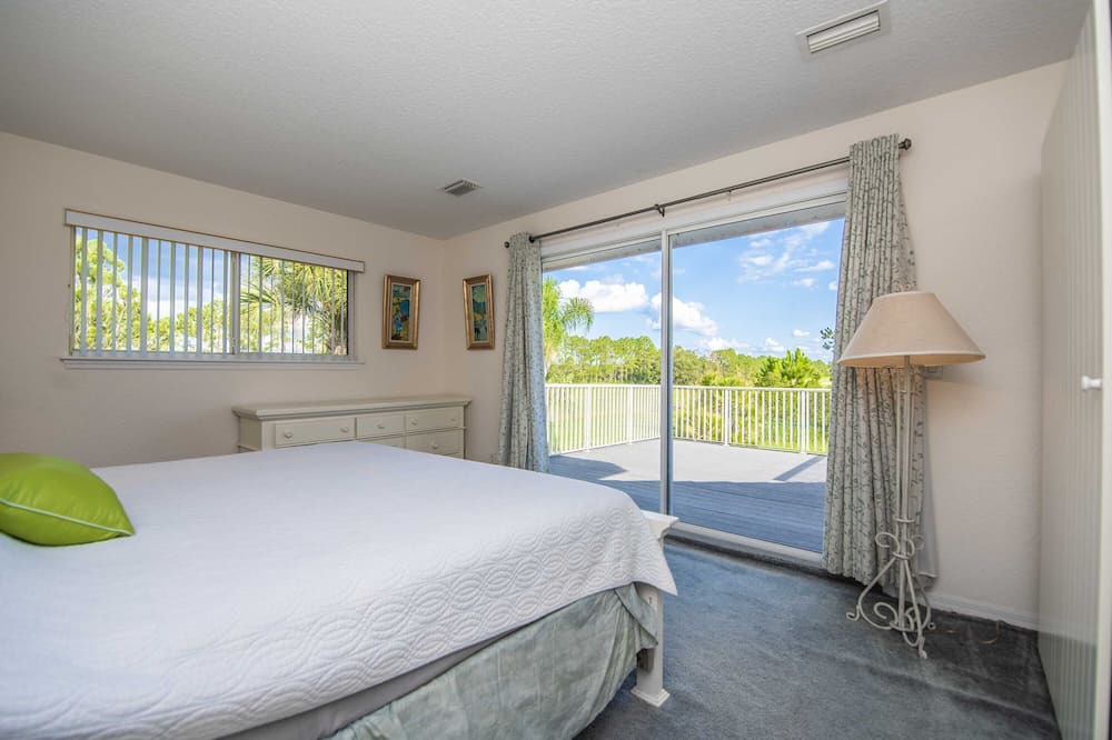 Photo of Bedroom in Groveland