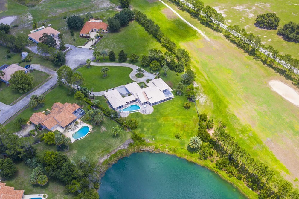 Photo of Outdoor in Groveland