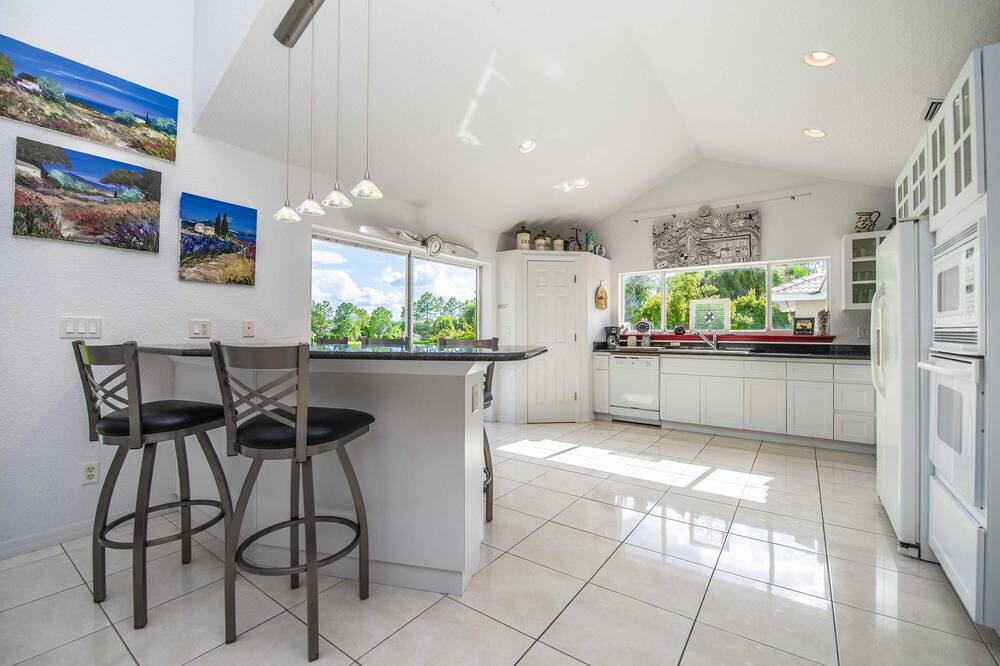 Photo of Kitchen in Groveland
