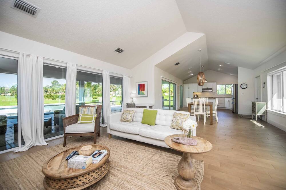 Photo of Livingroom in Clermont