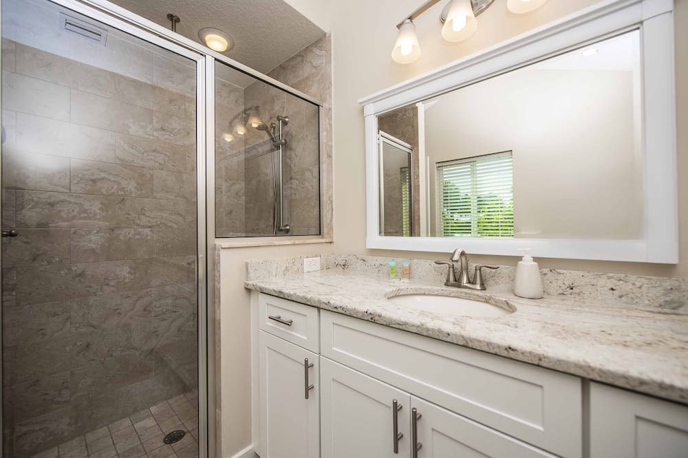 Photo of Bathroom in Clermont