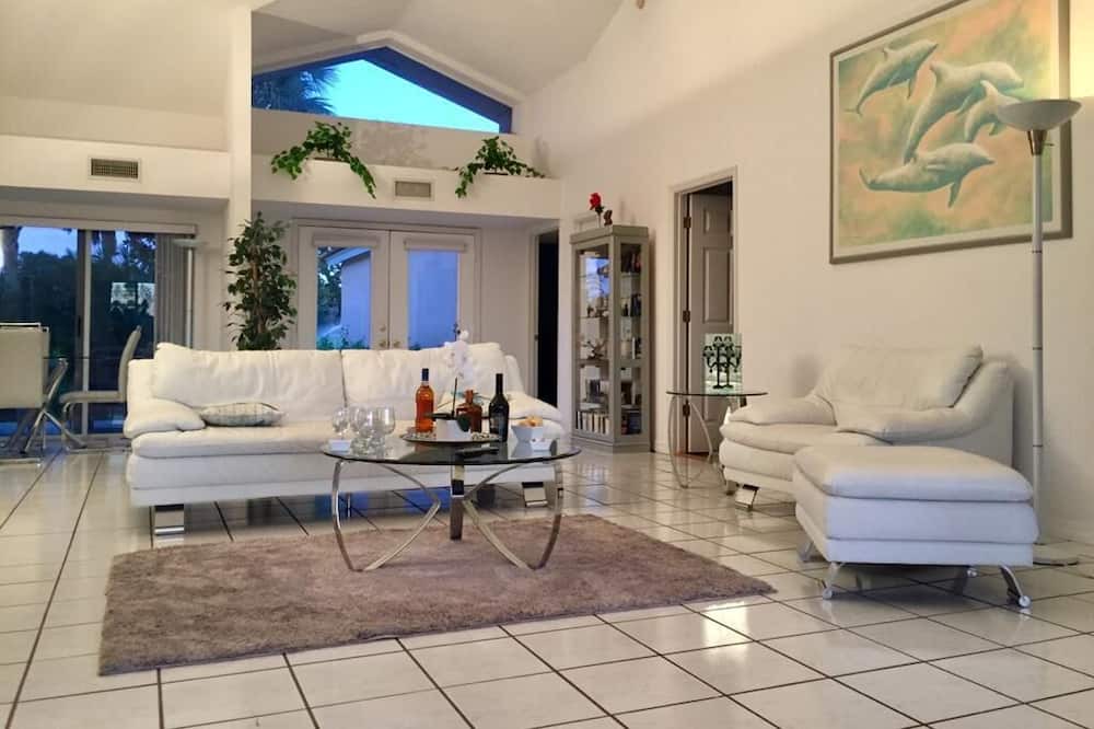 Photo of Livingroom in Clermont