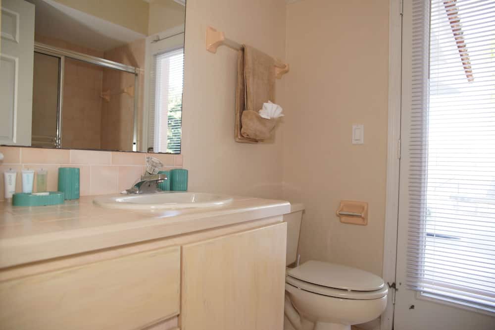 Photo of Bathroom in Clermont