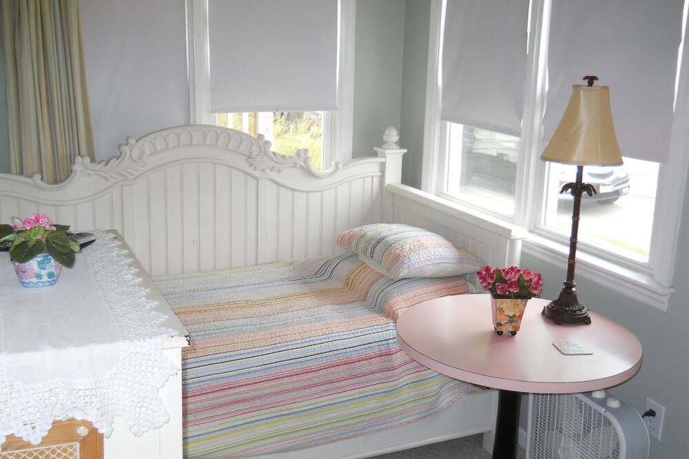 Photo of Bedroom in North End