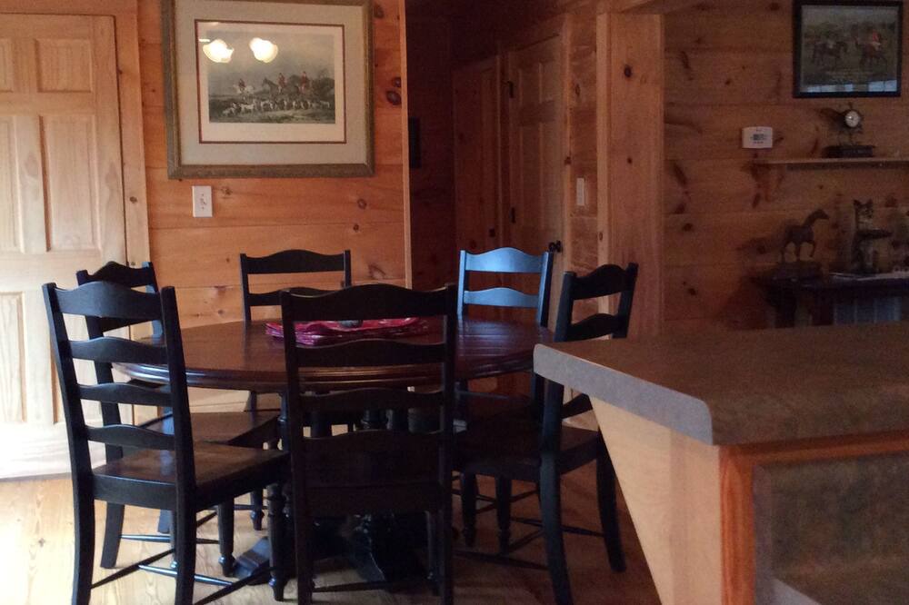 Photo of Livingroom in Columbus
