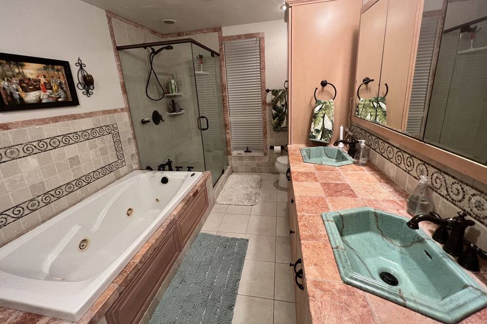 Photo of Bathroom in Englewood