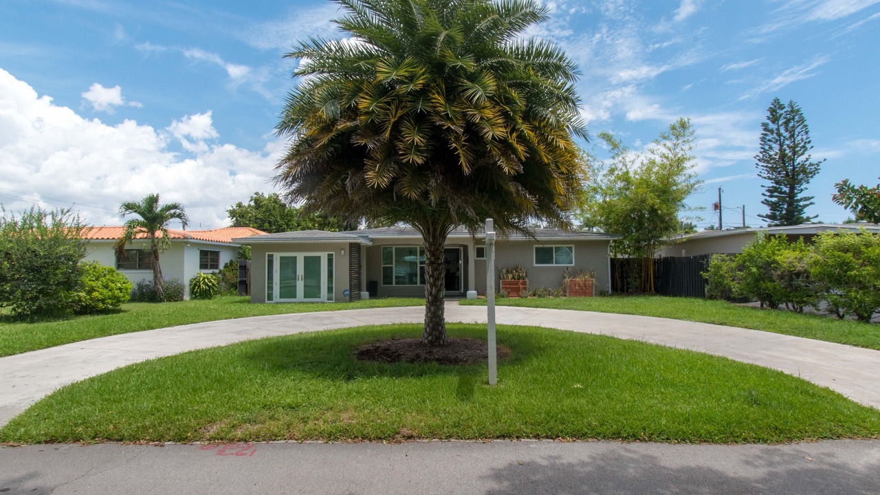 Photo of Outdoor in South Lake