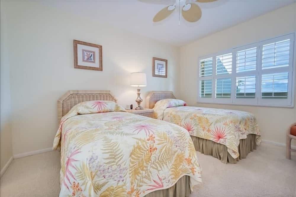 Photo of Others in Downtown Boca Grande Historic District