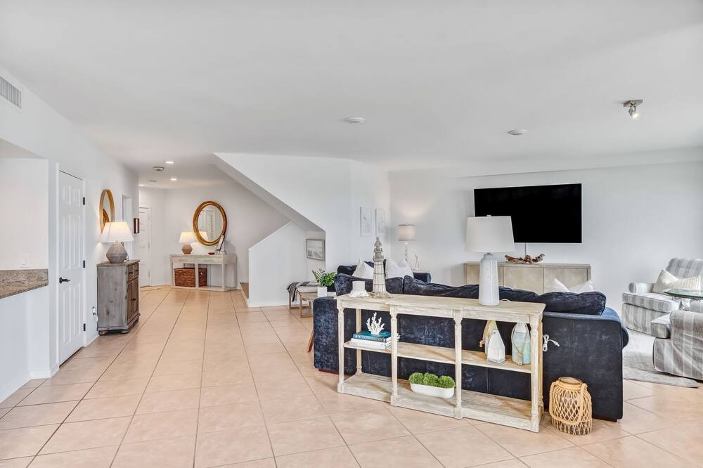 Photo of Livingroom in Fernandina Beach
