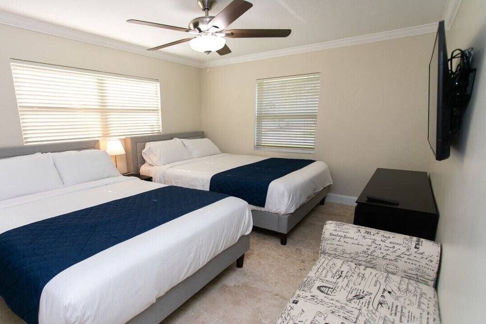 Photo of Bedroom in Dania Beach